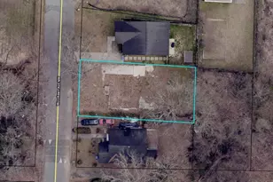 583 Woodlawn Ave NW, Atlanta, GA 30318 - Photo 1