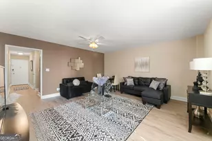 300 W Peachtree St 17 J, Atlanta, GA 30332 - Photo 4