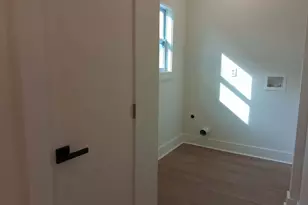 24 Sims St, Barnesville, GA 30204 - Photo 20