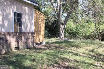 339 Atlanta Street, Barnesville, GA 30204 - Photo 18