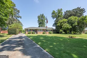 112 College Cir, Cedartown, GA 30125 - Photo 2