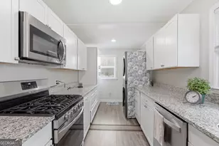 164 Robinhood Dr, Clarkesville, GA 30523 - Photo 16