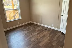 103 Skyland Dr E, Locust Grove, GA 30248 - Photo 8