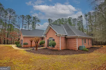202 Winding Lake Drive, Hamilton, GA 31811 - Photo 1