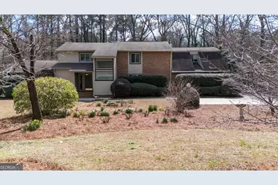 4515 Oxford Circle, Macon, GA 31210 - Photo 2