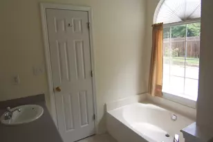 236 Major Rd, Sharpsburg, GA 30277 - Photo 8