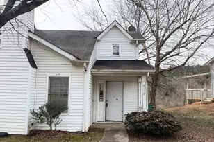 2176 Wellington Cir, Lithonia, GA 30058 - Photo 2