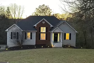 7002 Estates Ct, Loganville, GA 30052 - Photo 1