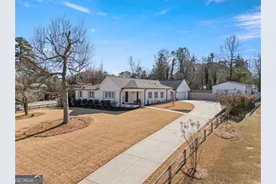 5025 Lakewood Drive, Acworth, GA 30101 - Photo 1