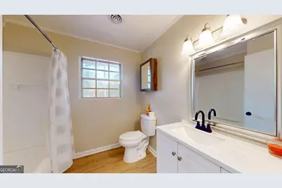 423 Richards, Millen, GA 30442 - Photo 16