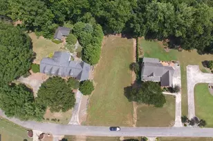 108 Briarwood Dr, Carrollton, GA 30117 - Photo 1