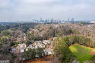 1895 Sterling Oaks Cir NE, Atlanta, GA 30319 - Photo 60