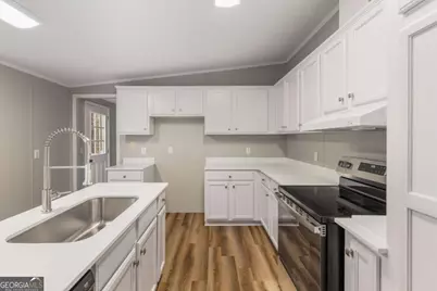 138 Clopton Drive, Eatonton, GA 31024 - Photo 2