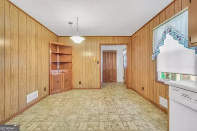 103 Julie Circle, Griffin, GA 30223 - Photo 6