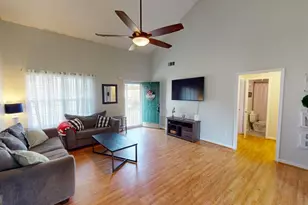 2124 Broad St, Statham, GA 30666 - Photo 6