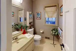 5788 Lost Grove Dr, Lilburn, GA 30047 - Photo 12