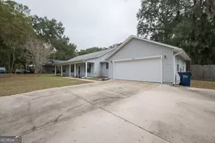 389 Marys Ct, Saint Marys, GA 31558 - Photo 2