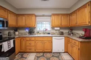 389 Marys Ct, Saint Marys, GA 31558 - Photo 6