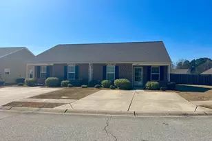 1553 Louise Anderson Dr, Griffin, GA 30224 - Photo 2