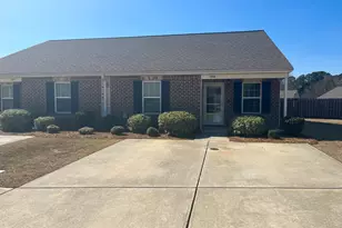 1553 Louise Anderson Dr, Griffin, GA 30224 - Photo 2