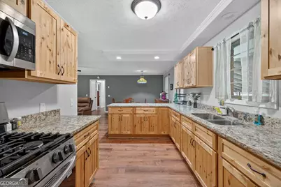 199 Cherry Street SE, Calhoun, GA 30701 - Photo 16