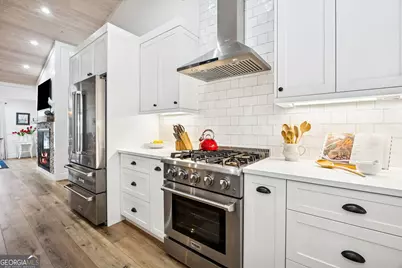 502 &amp; 502 1/2 Ashantilly Avenue, Saint Simons, GA 31522 - Photo 6