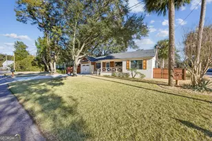 502 &amp 502 1/2 Ashantilly Ave, Saint Simons, GA 31522 - Photo 2