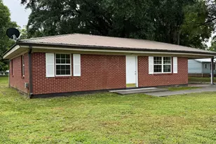 27 McLeod St, Lyerly, GA 30730 - Photo 1