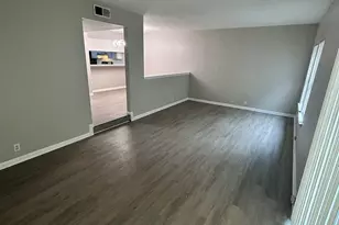 2033 Oak Park Ln, Decatur, GA 30032 - Photo 6