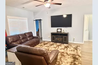 107 Edgemont Court, Lagrange, GA 30240 - Photo 4