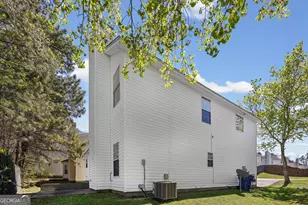 2816 Two Lakes Cir, South Fulton, GA 30349 - Photo 8