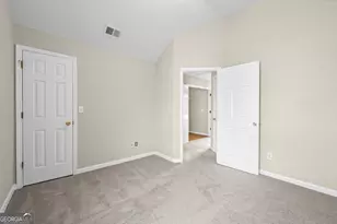 2816 Two Lakes Cir, South Fulton, GA 30349 - Photo 4