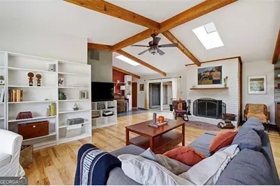 642 Kenilworth Circle, Stone Mountain, GA 30083 - Photo 8