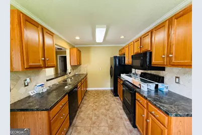 153 Crest Pointe, Bremen, GA 30110 - Photo 6