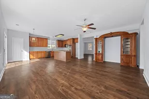 35 Timber Ln, Newnan, GA 30265 - Photo 10
