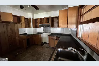 133 Thornton Drive, Albany, GA 31705 - Photo 8