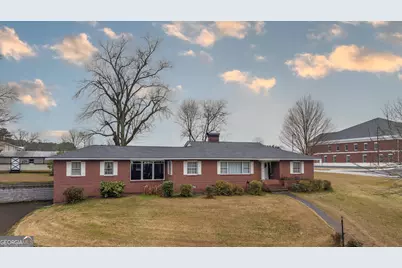 202 Iris Drive, Centre, AL 35960 - Photo 1