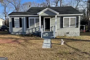 112 Carey St, Elberton, GA 30635 - Photo 1