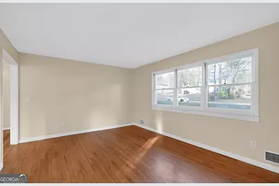 4525 Cherie Glen Trail, Stone Mountain, GA 30083 - Photo 8