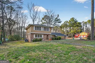 4525 Cherie Glen Trail, Stone Mountain, GA 30083 - Photo 2