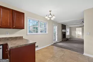 4525 Cherie Glen Trail, Stone Mountain, GA 30083 - Photo 16