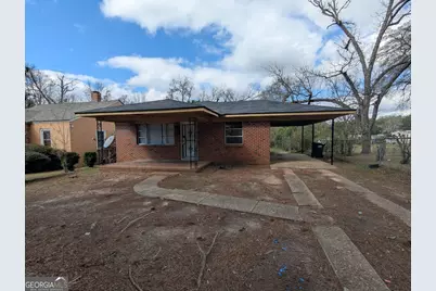 611 Whitney Avenue, Albany, GA 31701 - Photo 1