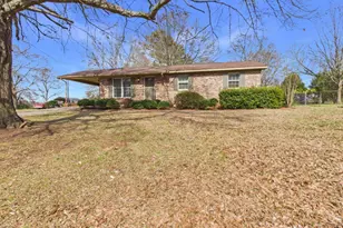 1020 Tuxedo Ln, Watkinsville, GA 30677 - Photo 2