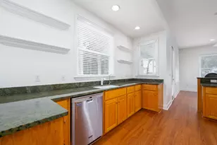 146 Royal Dr, Brunswick, GA 31523 - Photo 10