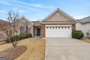 303 Marlbrook Ln, Peachtree City, GA 30269 - Photo 2