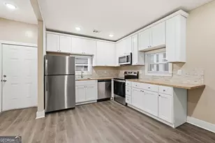 716 W 38th St, Savannah, GA 31415 - Photo 6