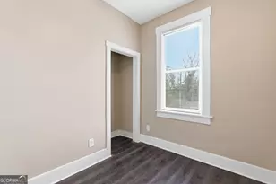 716 W 38th St, Savannah, GA 31415 - Photo 16