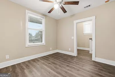 716 W 38th Street, Savannah, GA 31415 - Photo 14