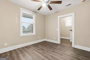 716 W 38th St, Savannah, GA 31415 - Photo 14