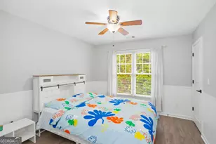 915 Mill Garden Pl, Cumming, GA 30040 - Photo 32